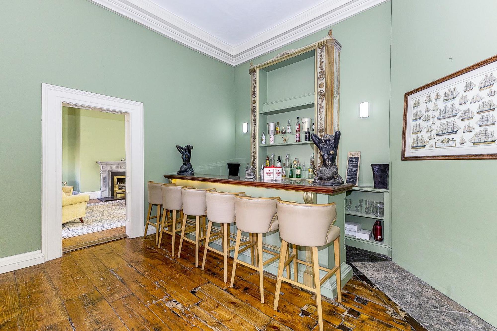 Munster Apartment , 7 Henrietta Street, Dublin City Centre Exterior foto